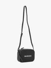 Load image into Gallery viewer, SHOULDER BAG *
